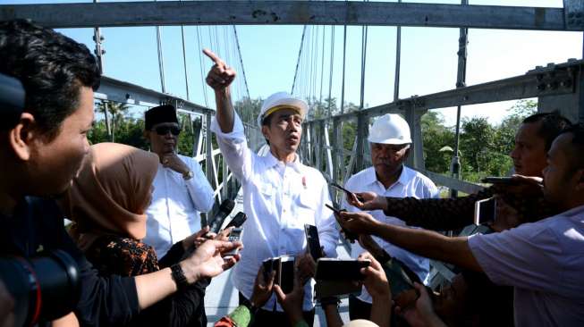 Kantor YLBHI Dikepung, Jokowi Minta Massa Tak Main Hakim Sendiri