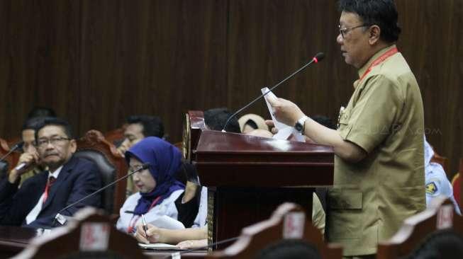 Sidang permohonan uji materi Undang-Undang Nomor 7 Tahun 2017 tentang Pemilihan Umum (Pemilu), di Mahkamah Konstitusi, Jakarta, Senin (25/9).