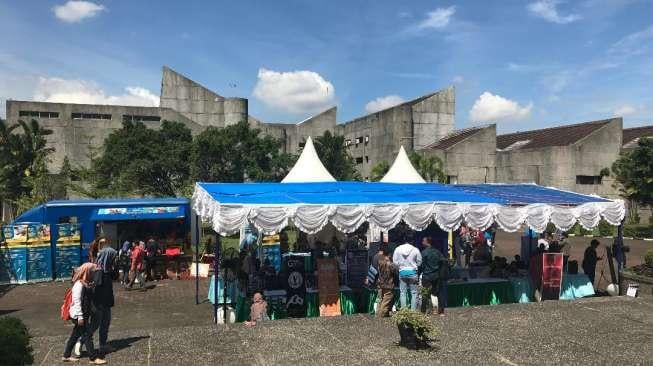 2 Tahun Mandek! Kasus Korupsi Dana Unand Bikin Mahasiswa Patungan