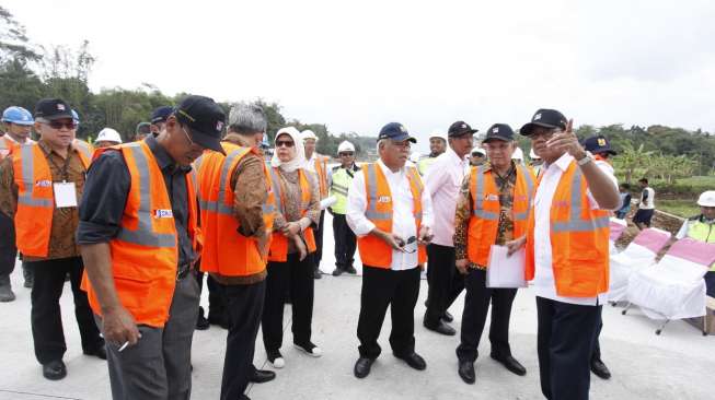 Proyek Jalan Tol Salatiga - Kartasura Tuntas Sebelum Lebaran 2018