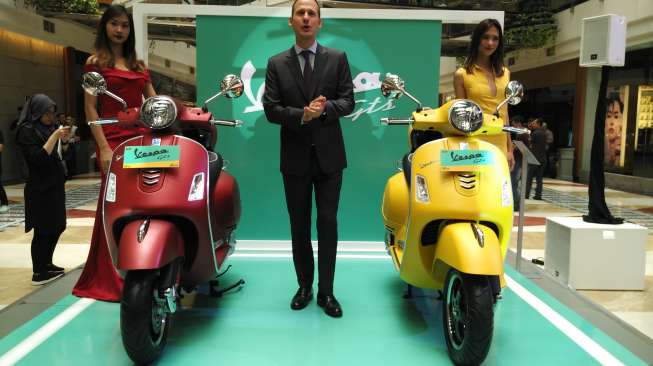 New Vespa Gts 150 Cc Dan 300 Cc Hadir Harga Tertinggi Rp109 Juta