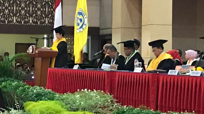 Megawati Dapat Doktor Kehormatan dari Universitas Negeri Padang