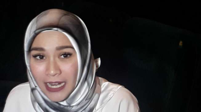 Zaskia Mecca Cerita Penyebab Muntah Darah di Hamil Anak 