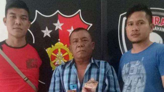 Rekap Togel di Kamar, Rumah Kakek 62 Tahun Digerebek Polisi