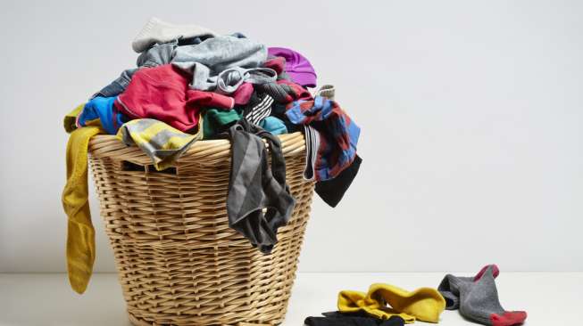 Ilustrasi pakaian kotor. [Shutterstock]