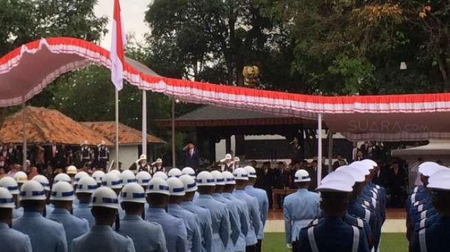 Jokowi Pimpin Upacara Hari Kesaktian Pancasila di Lubang Buaya