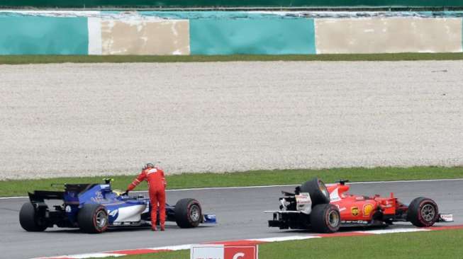 "Gearbox" Rusak, Vettel Terancam Turun 5 Tingkat di Jepang