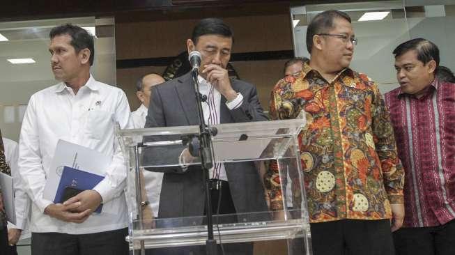 Sikapi Penolakan Panglima TNI ke AS, Wiranto Tunggu Menlu Bicara