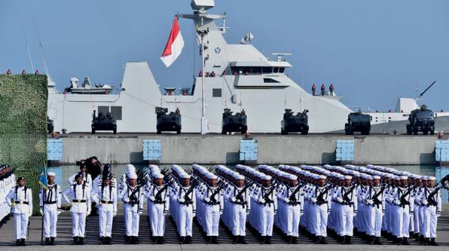 Gladi Bersih Upacara Parade dan Defile Peringatan HUT Ke-72 TNI Tahun 2017. [Puspen TNI]