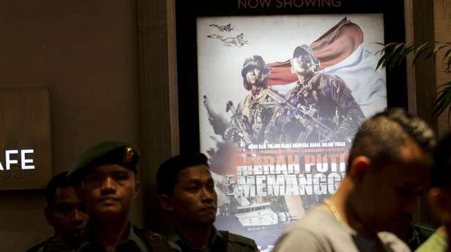 Kumpulan Berita FILM MERAH PUTIH MEMANGGIL Panglima TNI Nonton Bareng