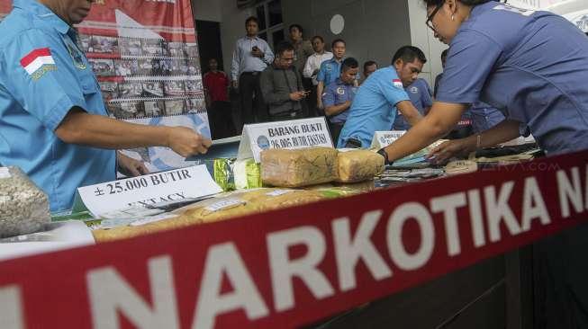 Eks Polisi Pengedar Sabu Dijerat Pasal Berlapis