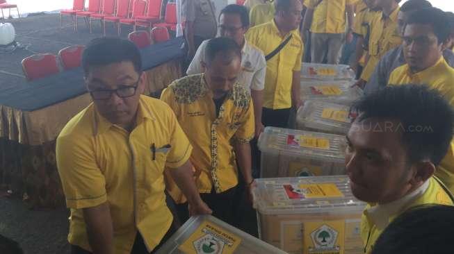 Setnov Tak Ikut Daftarkan Golkar ke KPU: Pengurus dan Sekjen Saja - 2