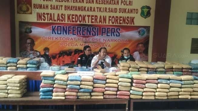 386 Ribu Kilo Ganja Diangkut Truk, Polisi Tembak Mati Pemiliknya