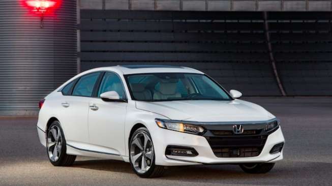 Honda Accord 2018. [Autoguide]