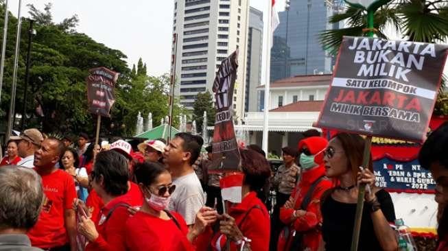 Sudah Dilaporkan ke Polisi, Anies Tetap Didemo Warga Jakarta