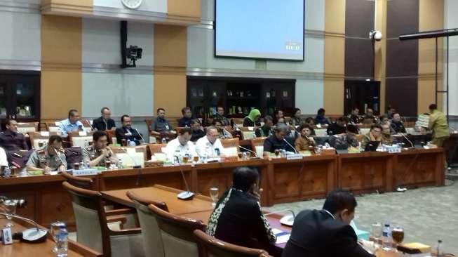 Rapat Bersama Polri dan KPK, Komisi III Sampaikan 8 Pandangan