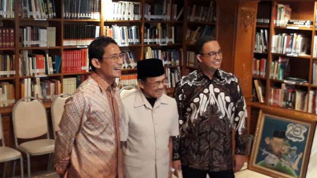 Anies-Sandi Minta Doa dan Bimbingan Habibie