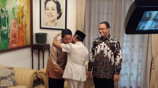 Anies dan Sandiaga Disambut Habibie di Rumah Patra Kuningan