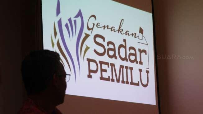 Peluncuran tagline Pilkada 2018 dan Pemilu Serentak 2019 di Media Center KPU RI, Jakarta, Jumat (27/10).