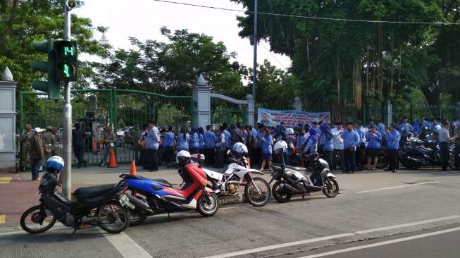 Asik Banget, PNS DKI Jakarta Kerja Sampai Pukul 14.00 WIB Selama Puasa