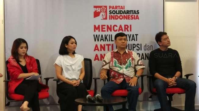 100 Hari Pertama, Mantan Staf Ahok: Anies dan Sandi Masih Utang