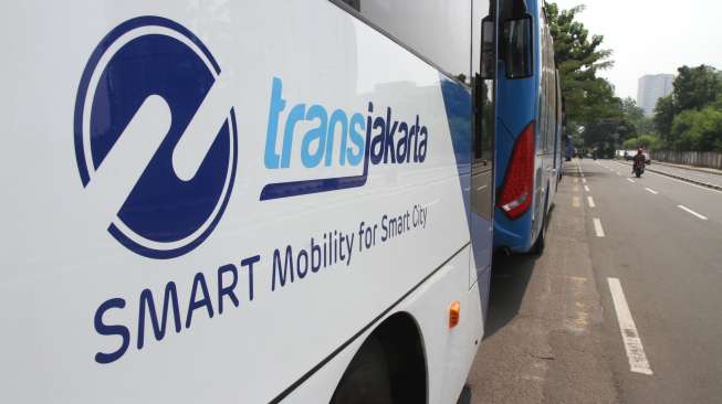 Asik.. Gaji UMP Warga DKI Naik dan Bus Transjakarta Gratis