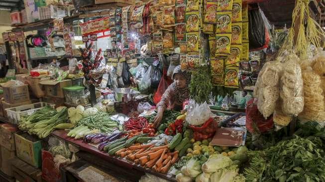 Karena harga komoditas bahan makanan relatif terjaga.  