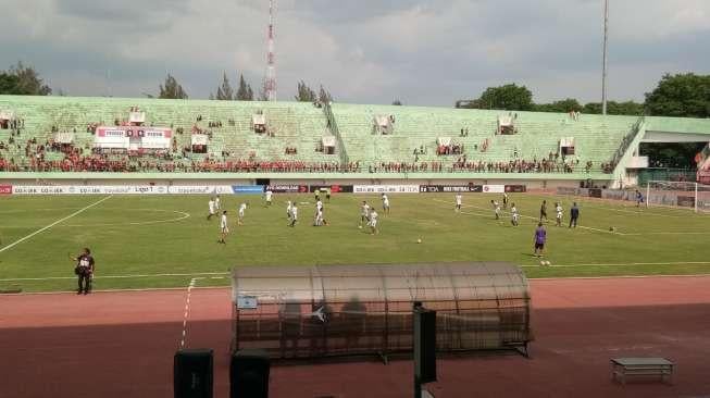 Sorakan dan Caci-maki Mewarnai Pemanasan Tim Persib Bandung