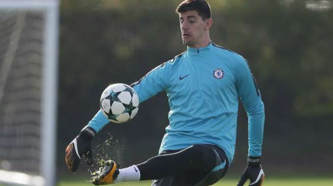 Chelsea Tertinggal 8 Poin dari City, Courtois: "Masih Terkejar"