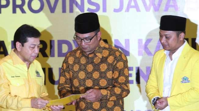 Partai Golkar resmi mengusung pasangan Ridwan Kamil dan Daniel Mutaqien.