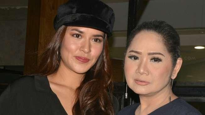 Vina Panduwinata Diam-diam Idolakan Raisa