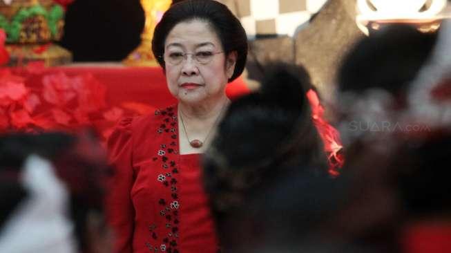 Reaksi Megawati Saat Tahu Emil Dardak Mbalelo