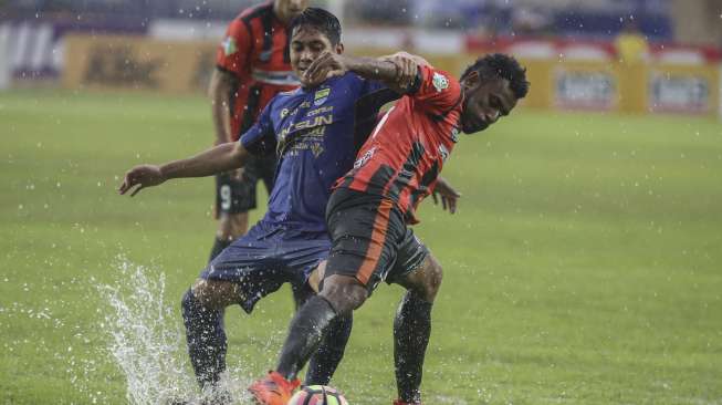 Bantai Persib, Perseru Lolos dari Zona Degradasi