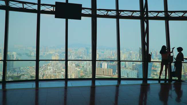 Observation lounge di lantai 58, Macau Tower