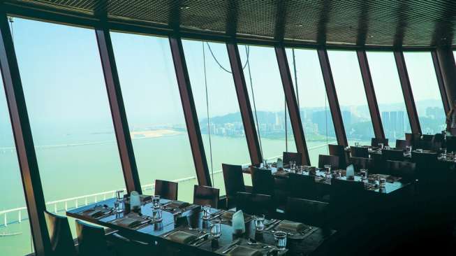 Suasana cafe 360° Macau Tower