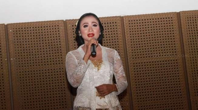 Terinspirasi Jokowi, Sruti Respati Rilis "Kerjo Kerjo Kerjo"