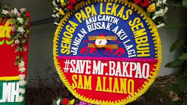 Sam Aliano Dua Kali Kirim Bunga ke RSCM, Kali Ini #SaveMrBakpao