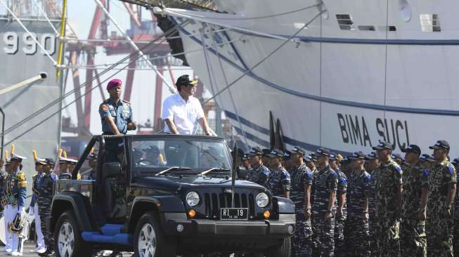 Pelepasan Satgas Sail Sabang di Dermaga Terminal JICT 2, Pelabuhan Tanjung Priok, Jakarta Utara, Senin (20/11).