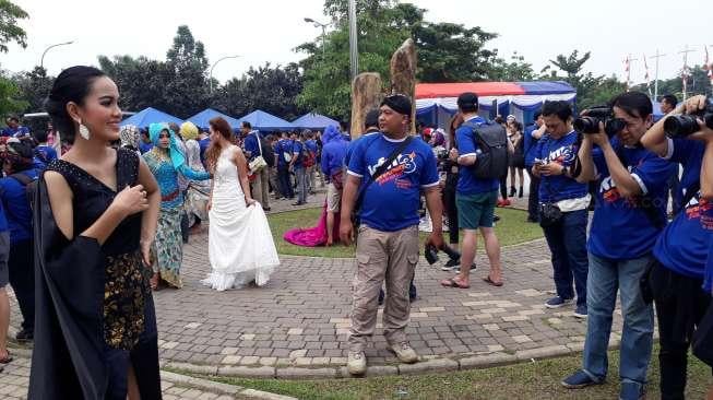 Ratusan Fotografer dan Model 'Kopi Darat' di Waduk Pluit,Ada Apa?