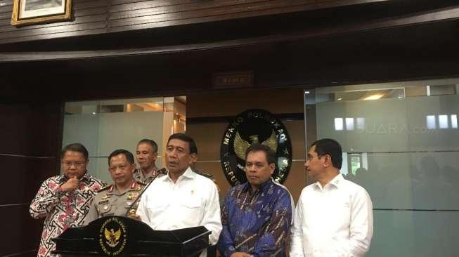 Wiranto: Pendatang yang Disandera Dikembalikan ke Asalnya