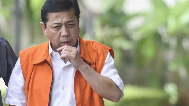 Polisi Selidiki Kaca Mobil Pecah yang Ditumpangi Setya Novanto