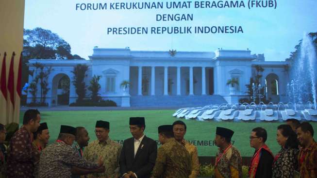 Presiden Joko Widodo mengahdiri Silaturahmi Forum Kerukunan Umat Beragama di Istana Negara, Jakarta, Selasa (28/11).