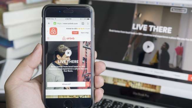 Pasang Iklan Ilegal, Paris Tuntut Airbnb Rp 195 M