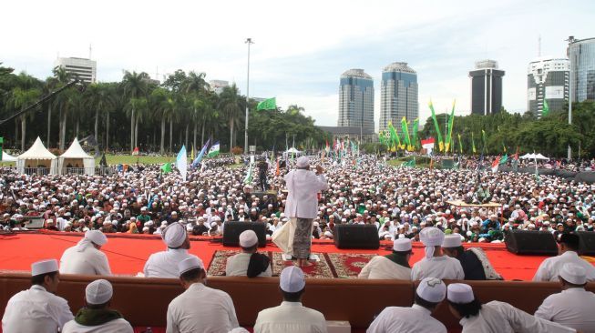 dihadiri sejumlah ulama dan tokoh politik. 