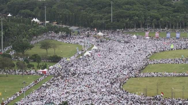 Anies Disebut Gubernur Indonesia di Reuni Akbar 212, Peserta: Allahuakbar!