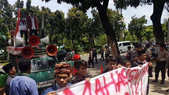 Anies Sibuk Tak Bisa Temui Mahasiswa di Balai Kota