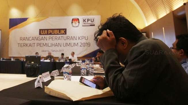 Uji publik peraturan KPU (PKPU) penyusunan daftar pemilih Pemilu 2019, di Jakarta, Selasa (5/12).