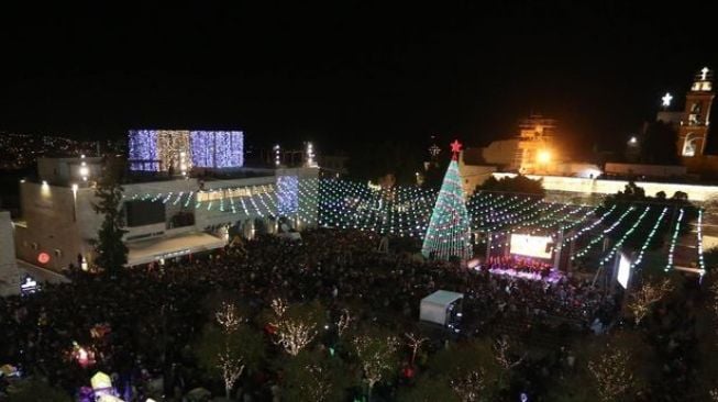 Persiapan perayaan Hari Natal 2017 di Palestina. [Anadolu Agency]