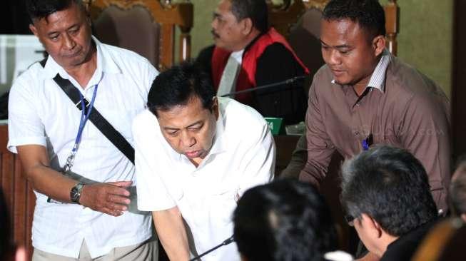 Jadi Terdakwa e-KTP, Dolly Tak Setuju Novanto Dipecat dari Golkar