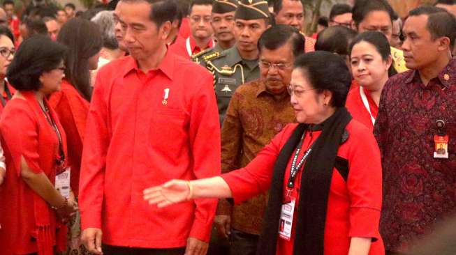 Rapat Koordinasi Nasional (Rakornas) Tiga Pilar Partai Demokrasi Indonesia Perjuangan (PDIP) di Tangerang, Banten, Sabtu (16/12).